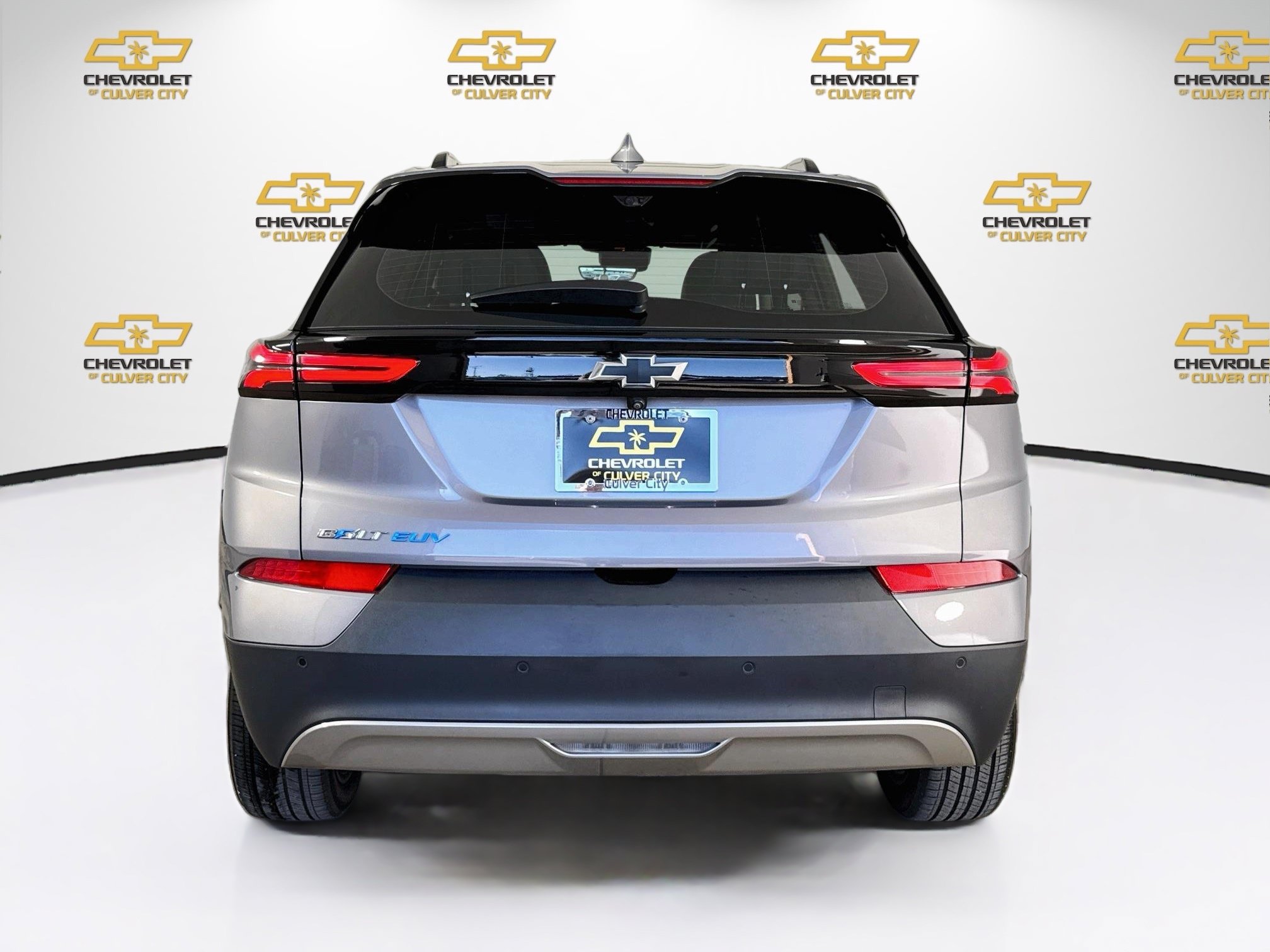 Used 2023 Chevrolet Bolt EUV Premier w/ Super Cruise Package FWD image 7