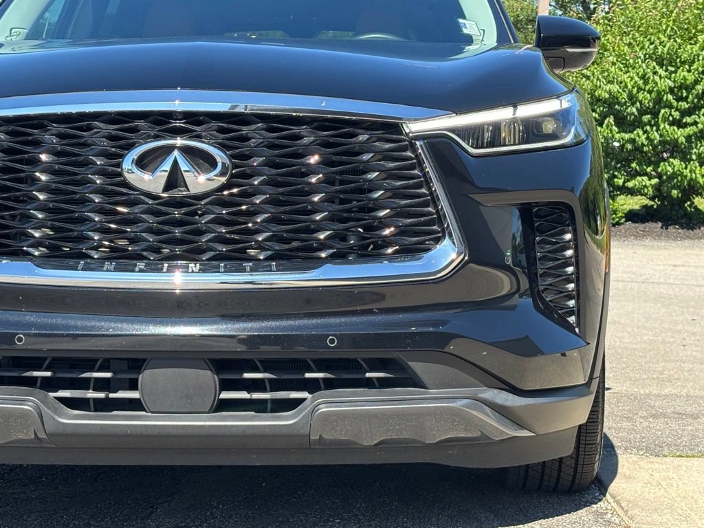 Used 2023 INFINITI QX60 Sensory w/ Vision Package AWD/4WD image 10