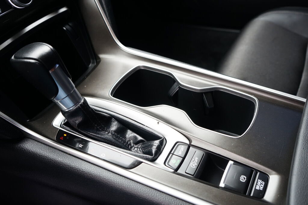 Used 2022 Honda Accord Sport image 19