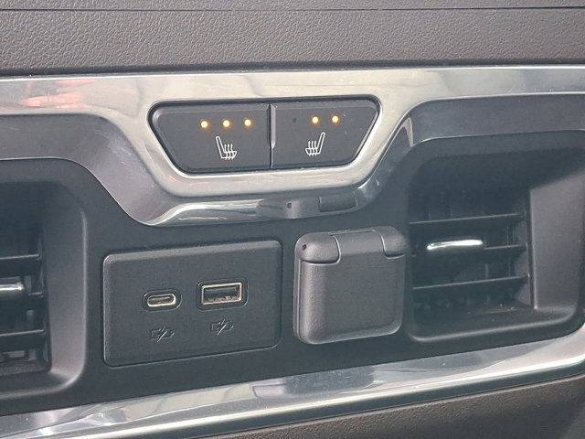 Used 2019 Chevrolet Silverado 1500 LTZ w/ LTZ Plus Package image 11