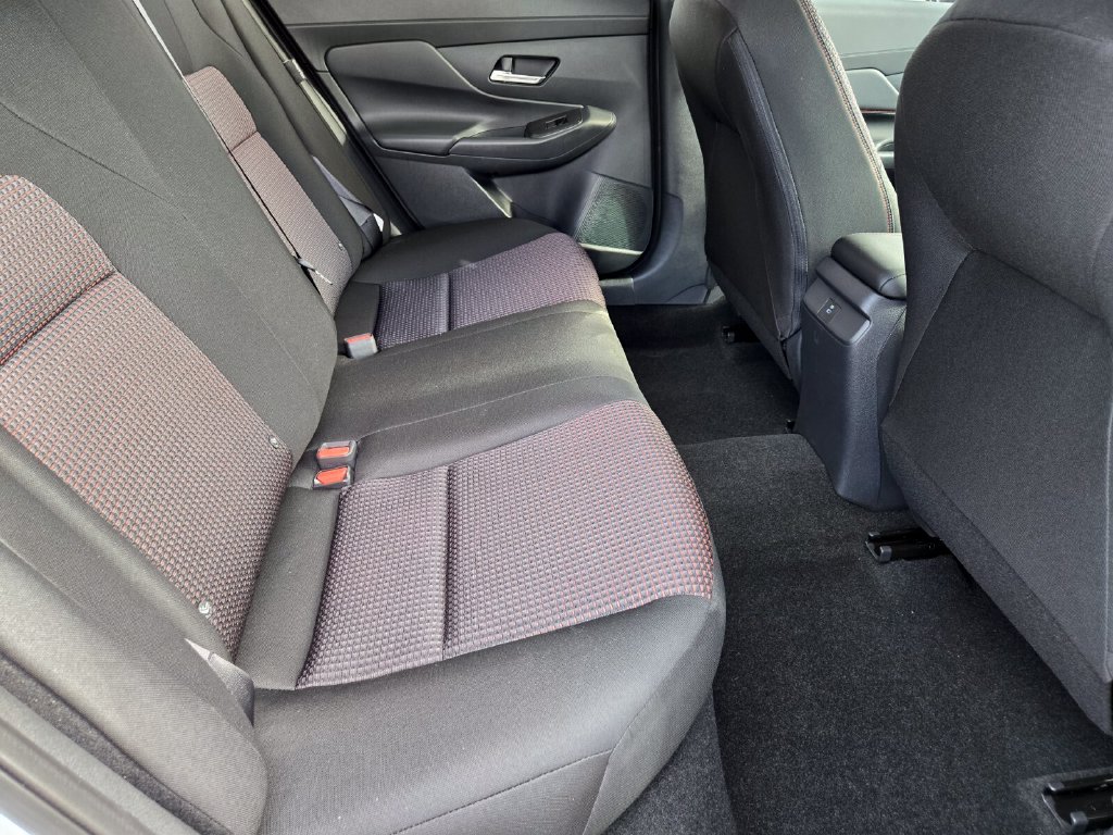 New 2027 Nissan Sentra SR w/ Floor Mat Package FWD image 20