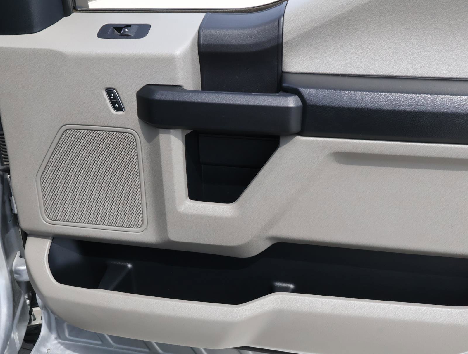 Used 2020 Ford F350 XL w/ Power Equipment Group image 14