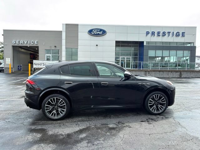 Used 2023 Maserati Grecale Modena AWD/4WD image 7