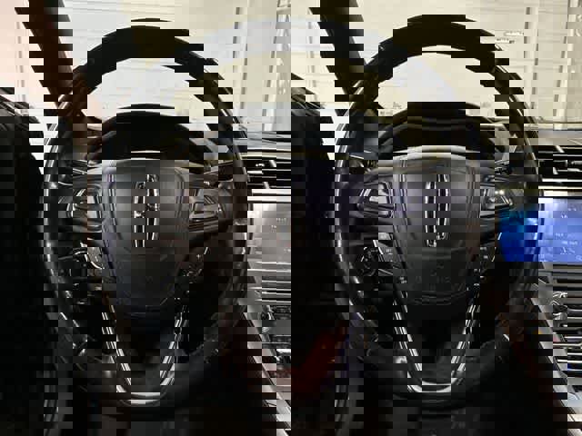 Used 2020 Lincoln MKZ Reserve w/ Elements Package image 8