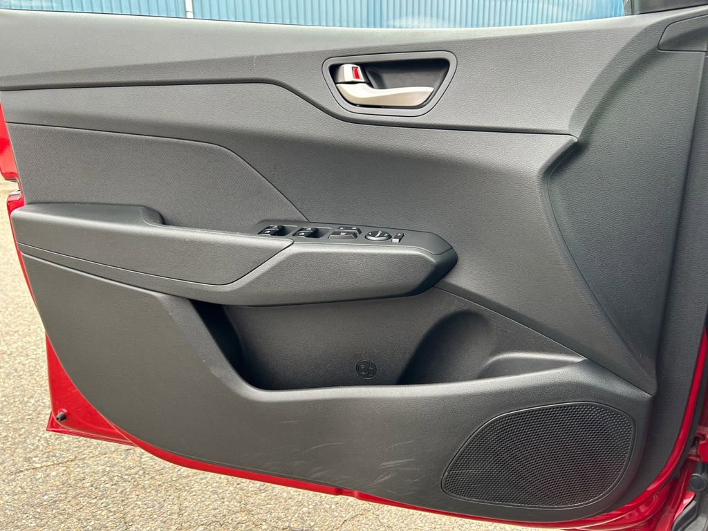 Used 2018 Hyundai Accent SE image 22