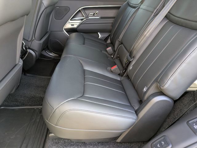 New 2026 Land Rover Range Rover Long Wheelbase SE image 15
