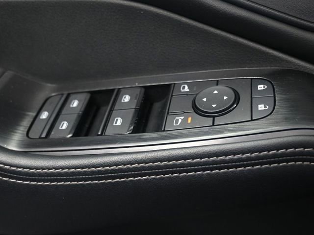 Used 2025 Nissan Rogue SV image 18