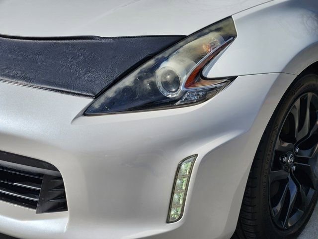 Used 2018 Nissan 370Z Roadster image 16