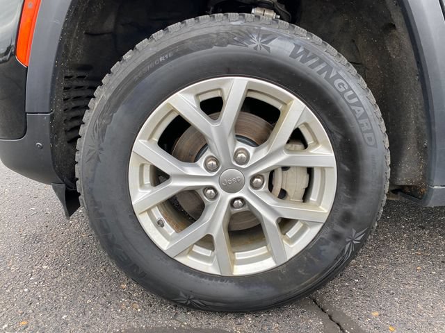 Used 2023 Jeep Grand Cherokee Limited AWD/4WD image 23