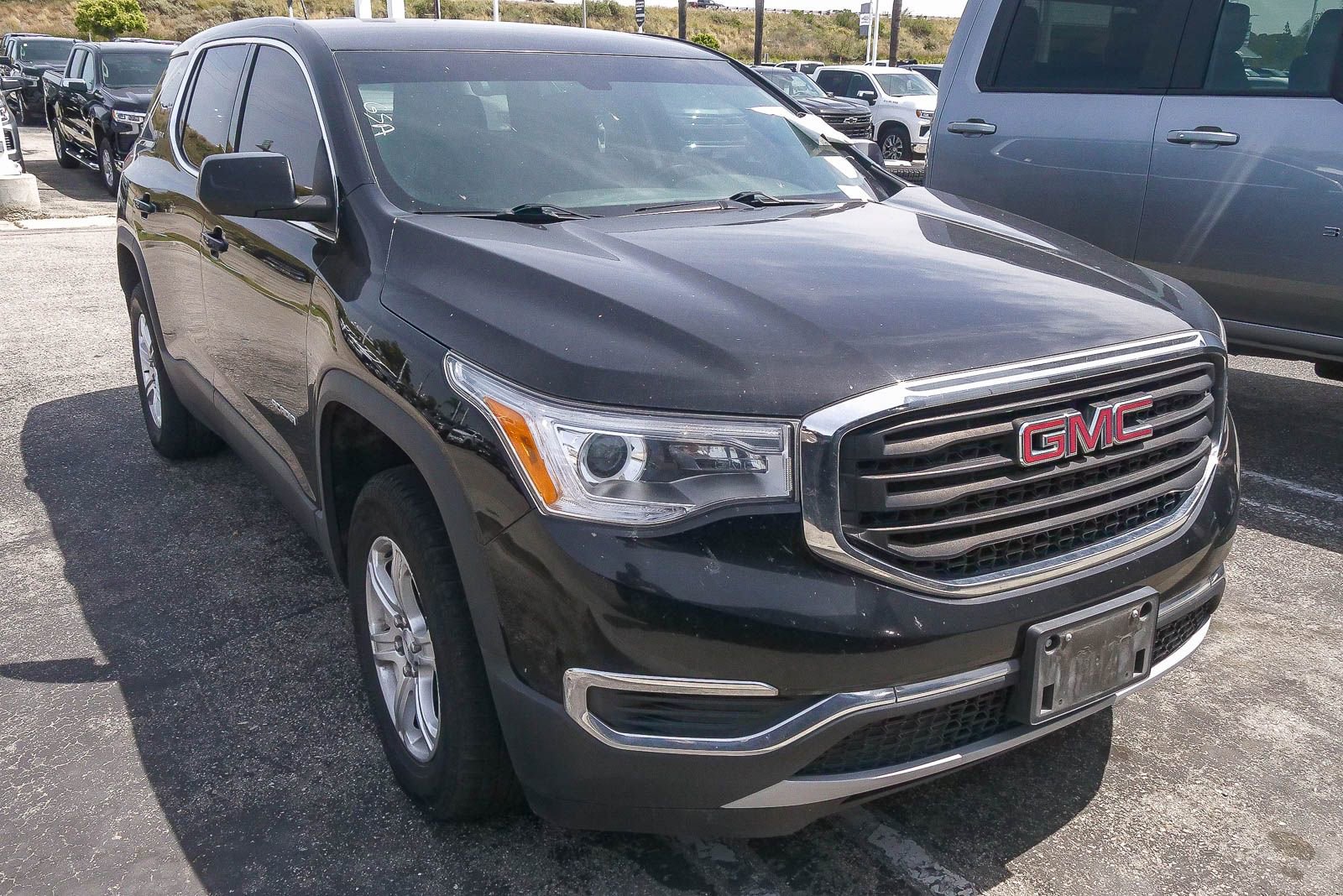 Used 2019 GMC Acadia SLE AWD/4WD image 3