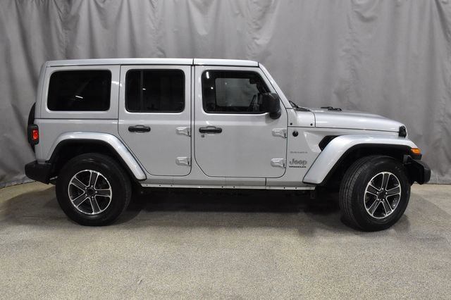 Used 2023 Jeep Wrangler Sahara image 2