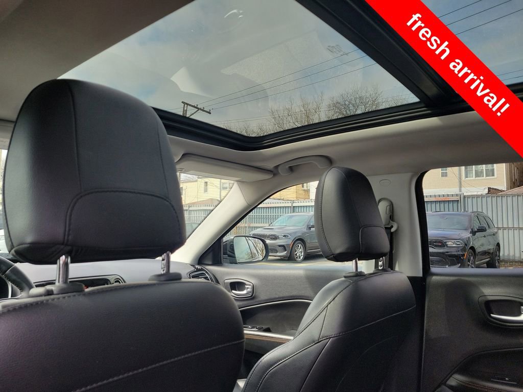 Certified 2018 Jeep Compass Limited w/ Navigation Group image 12