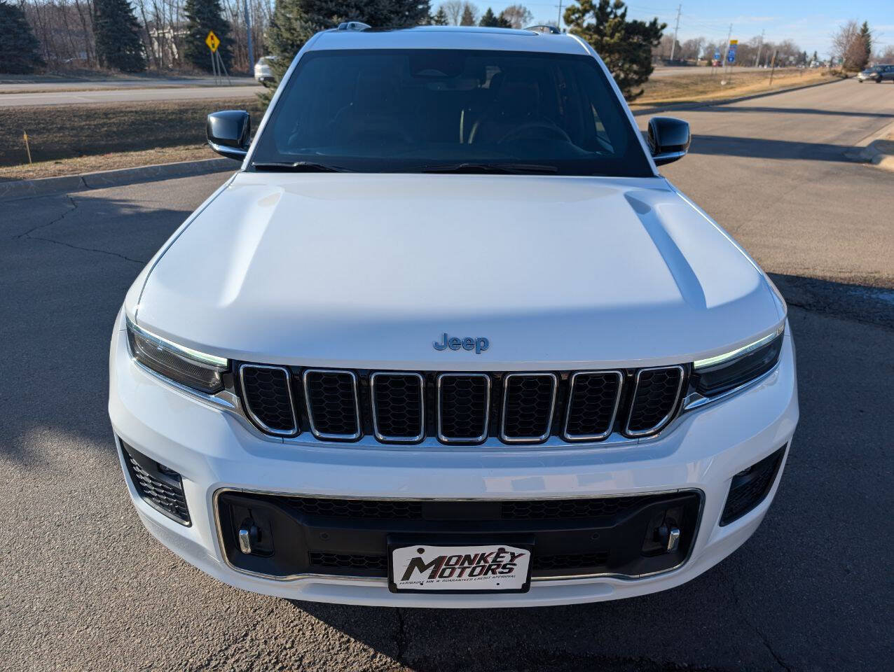 Used 2023 Jeep Grand Cherokee L Overland AWD/4WD image 4