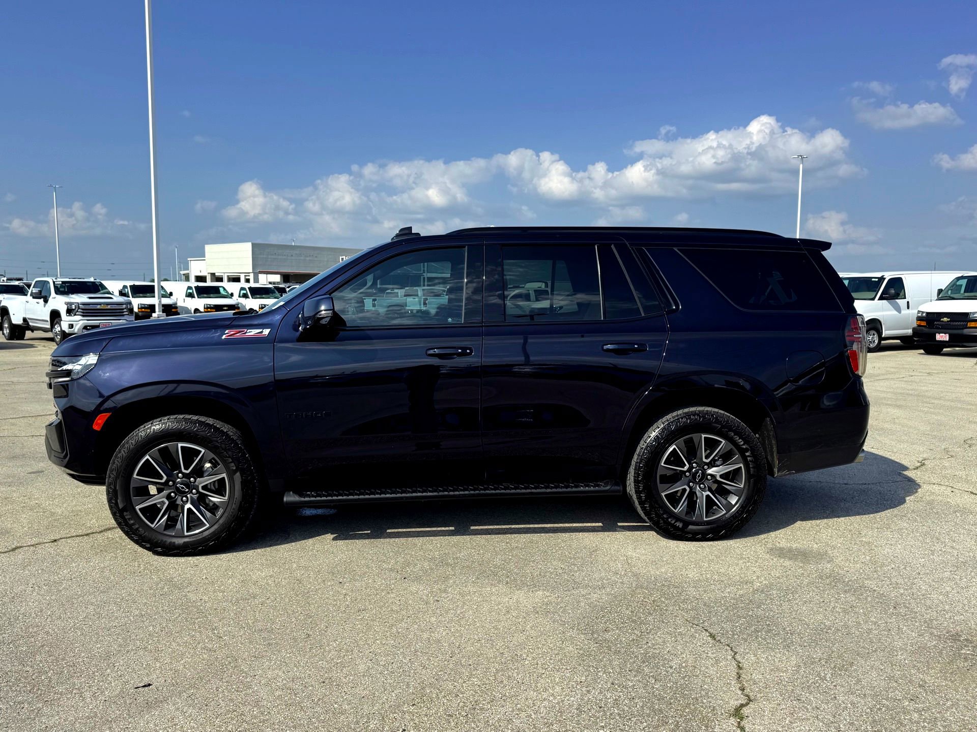 Used 2024 Chevrolet Tahoe Z71 w/ Off-Road Capability Package AWD/4WD image 10