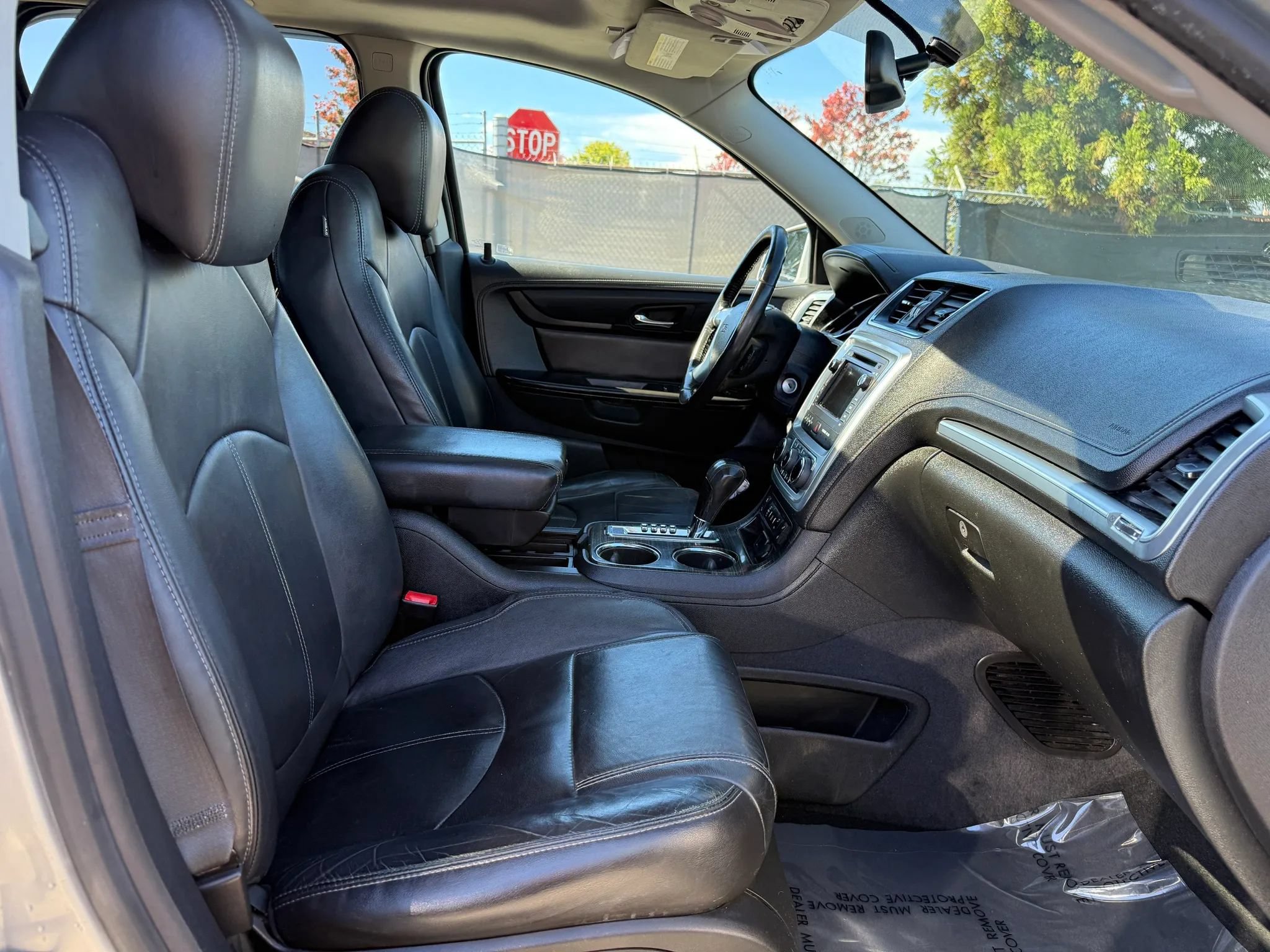 Used 2015 GMC Acadia SLT FWD image 17