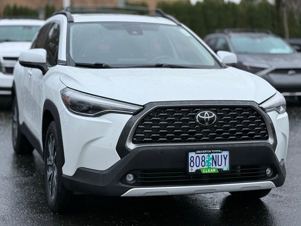 Certified 2022 Toyota Corolla Cross XLE w/ Convenience Package image 7