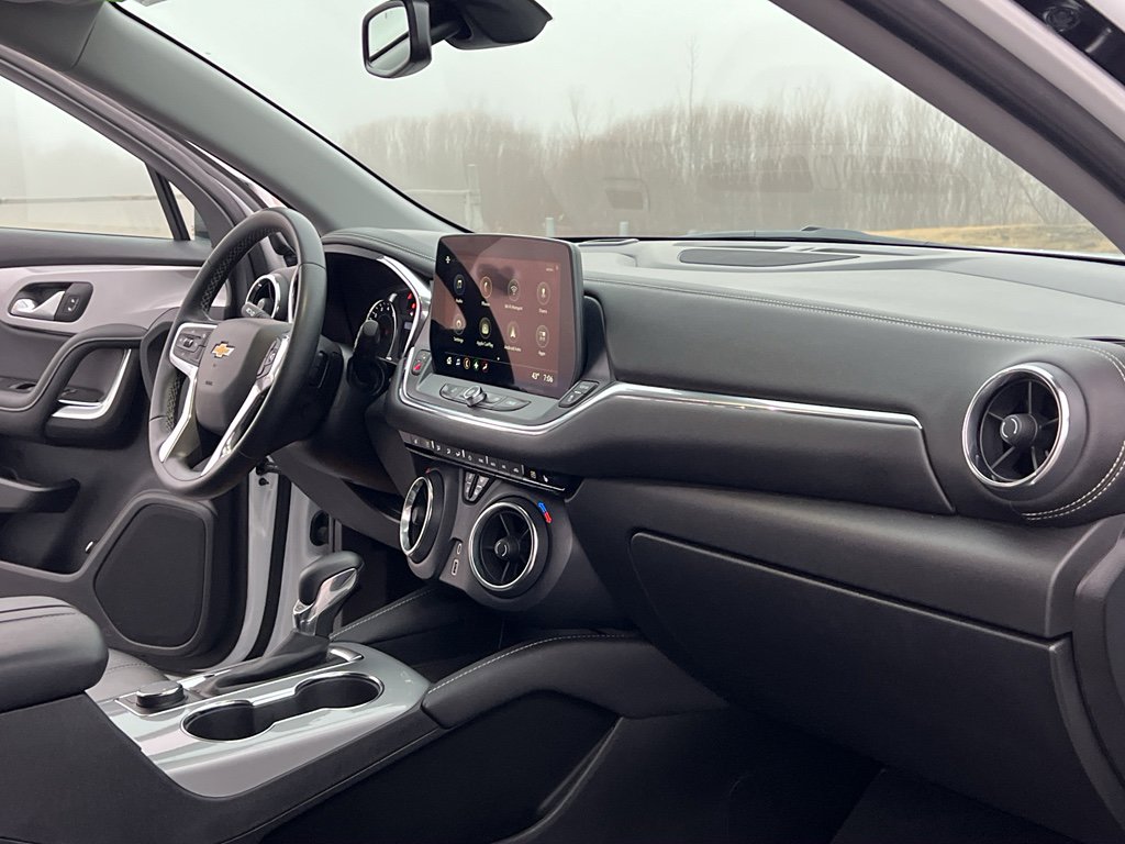 Used 2023 Chevrolet Blazer LT image 27