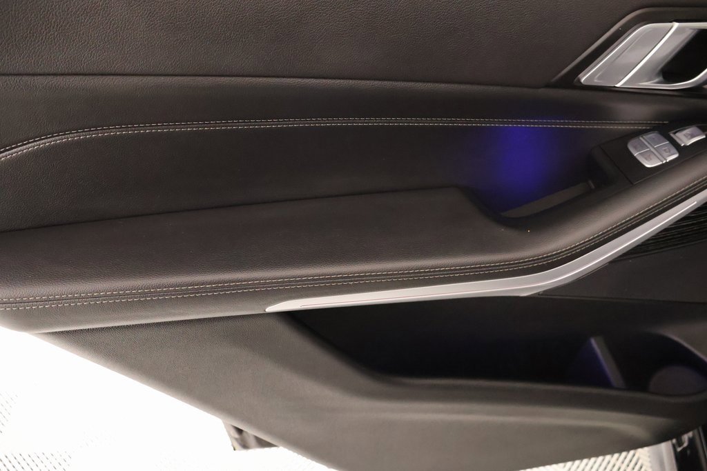 Used 2022 BMW X7 xDrive40i w/ M Sport Package image 20