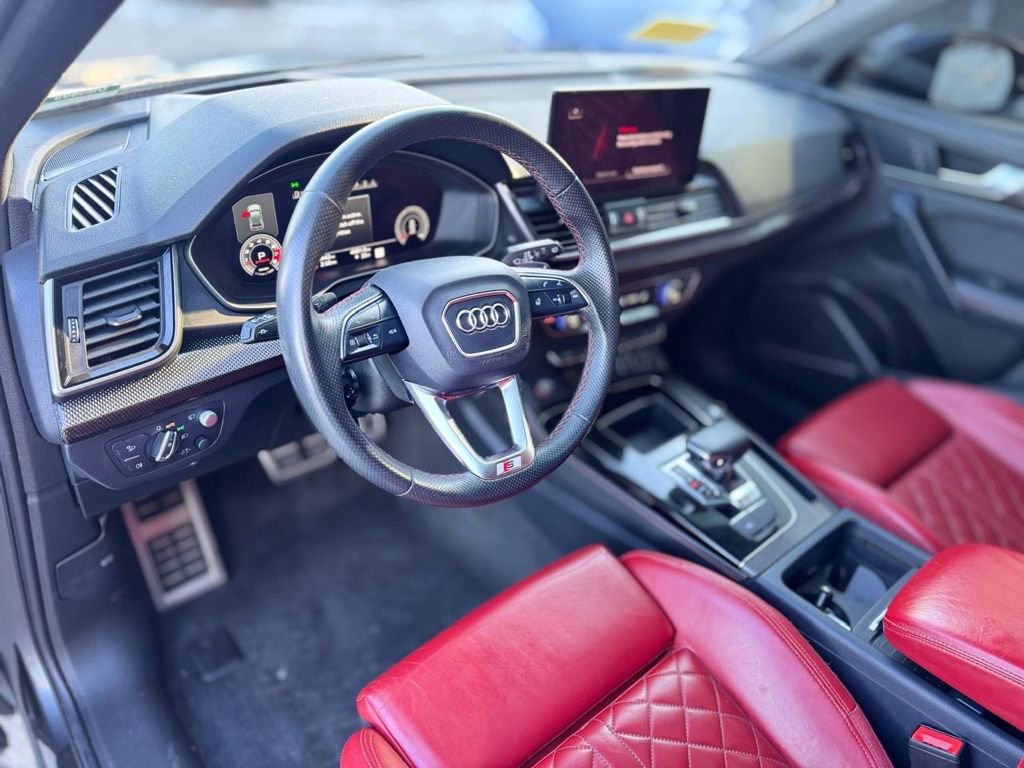 Used 2024 Audi SQ5 Prestige image 14