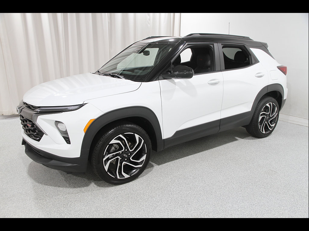 Certified 2024 Chevrolet TrailBlazer RS w/ Convenience Package AWD/4WD image 3