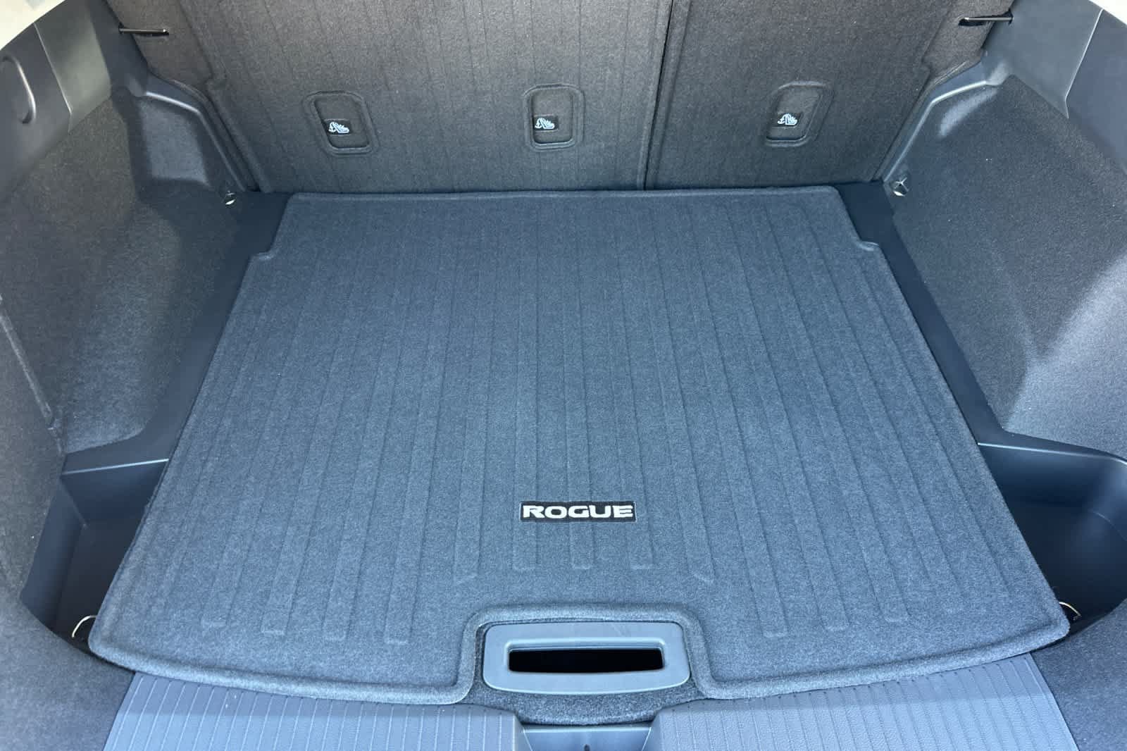 New 2026 Nissan Rogue SV AWD/4WD image 15