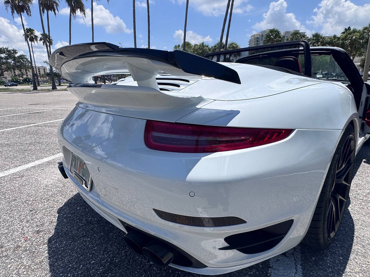 Used 2015 Porsche 911 Turbo S AWD/4WD image 33