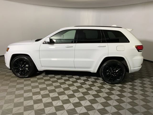 Used 2021 Jeep Grand Cherokee Laredo X AWD/4WD image 13