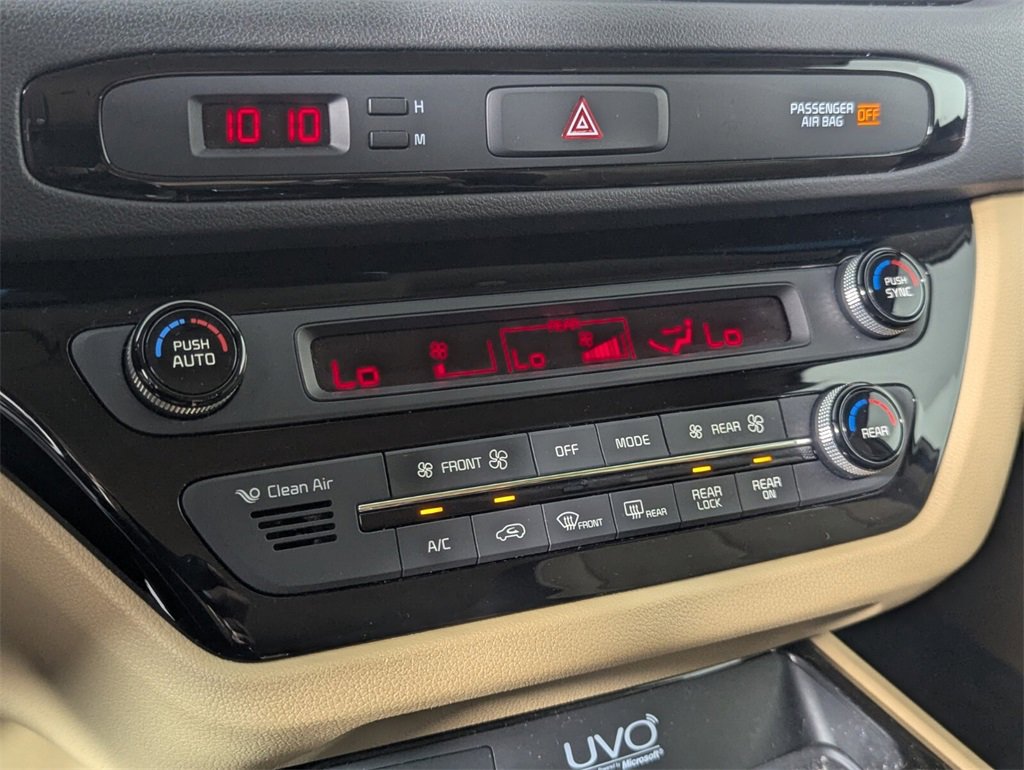 Used 2016 Kia Sedona EX image 19