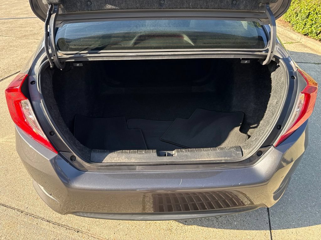 Used 2018 Honda Civic EX image 19