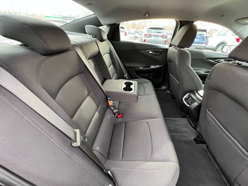 Used 2022 Chevrolet Malibu LT image 23