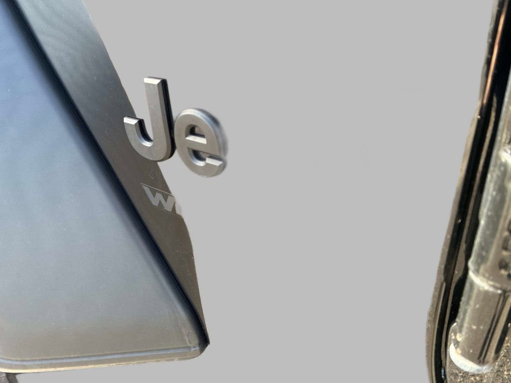 Used 2022 Jeep Wrangler Unlimited Sport image 17