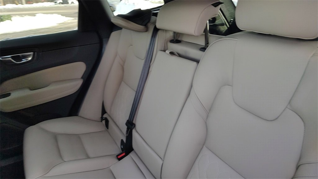 New 2026 Volvo XC60 B5 Plus w/ Protection Package Premier image 26