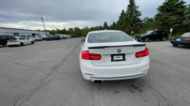 Used 2018 BMW 330i xDrive Sedan AWD/4WD image 8
