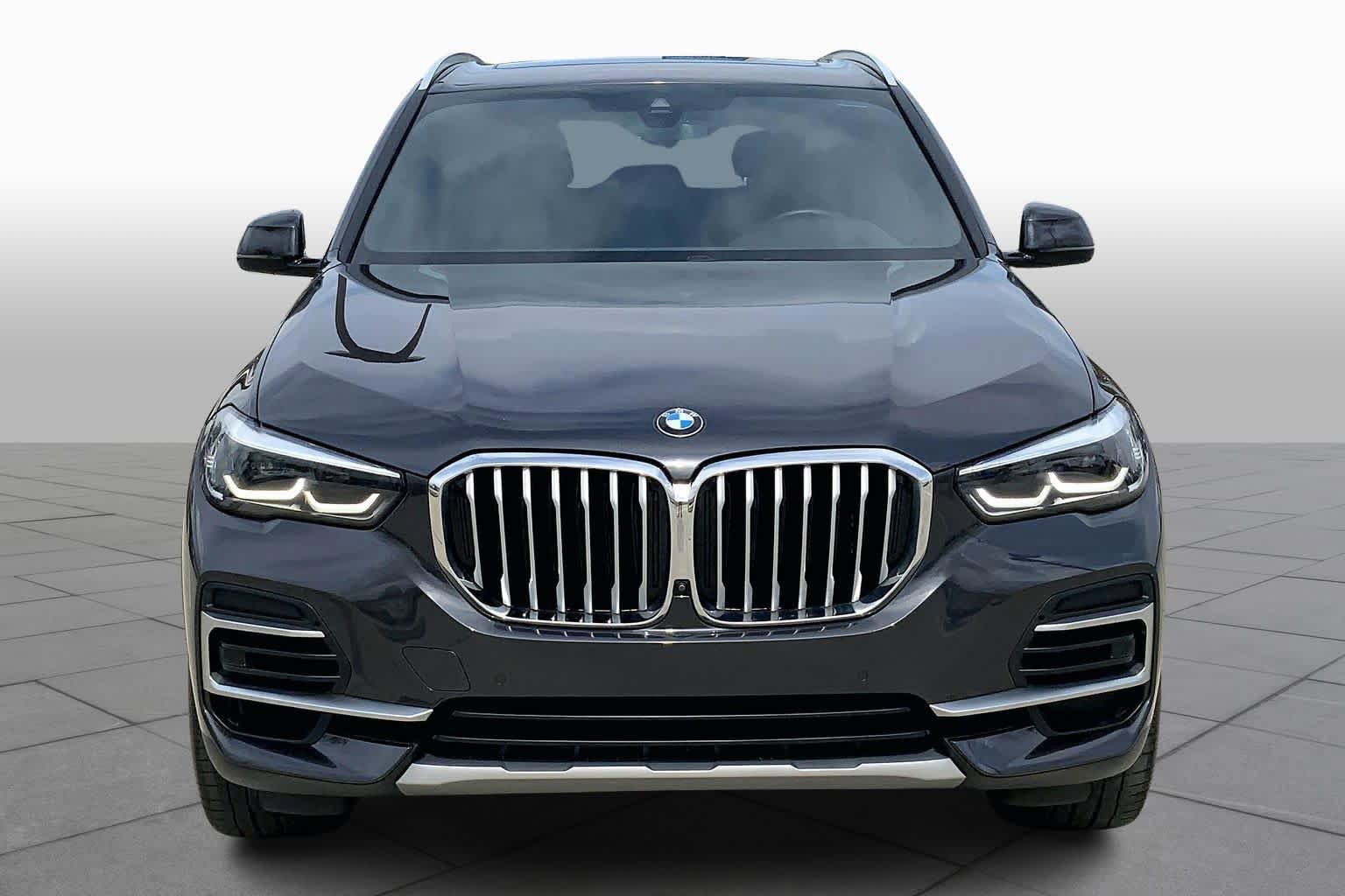 Used 2022 BMW X5 sDrive40i w/ Premium Package image 4