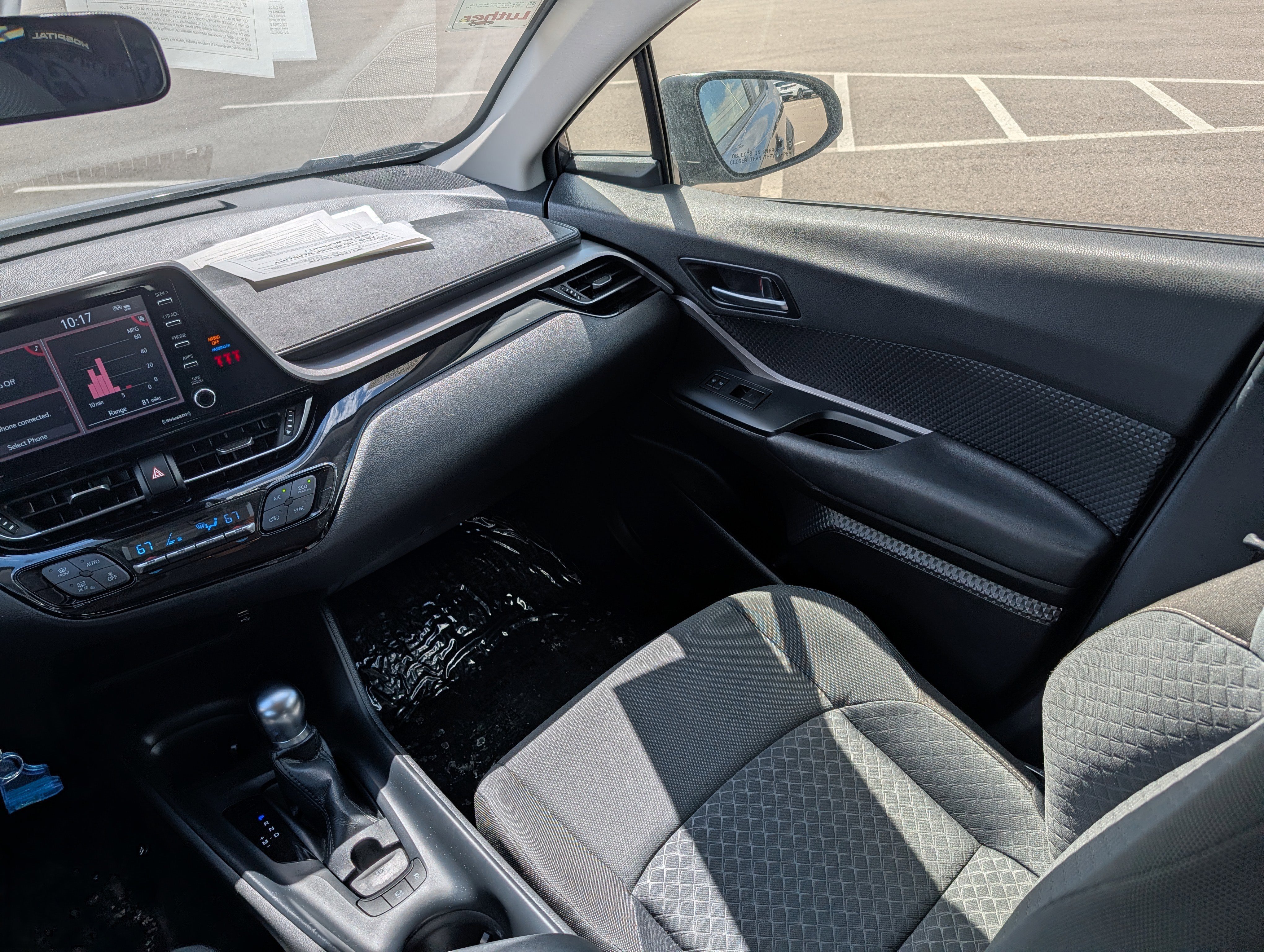 Used 2021 Toyota C-HR LE FWD image 11