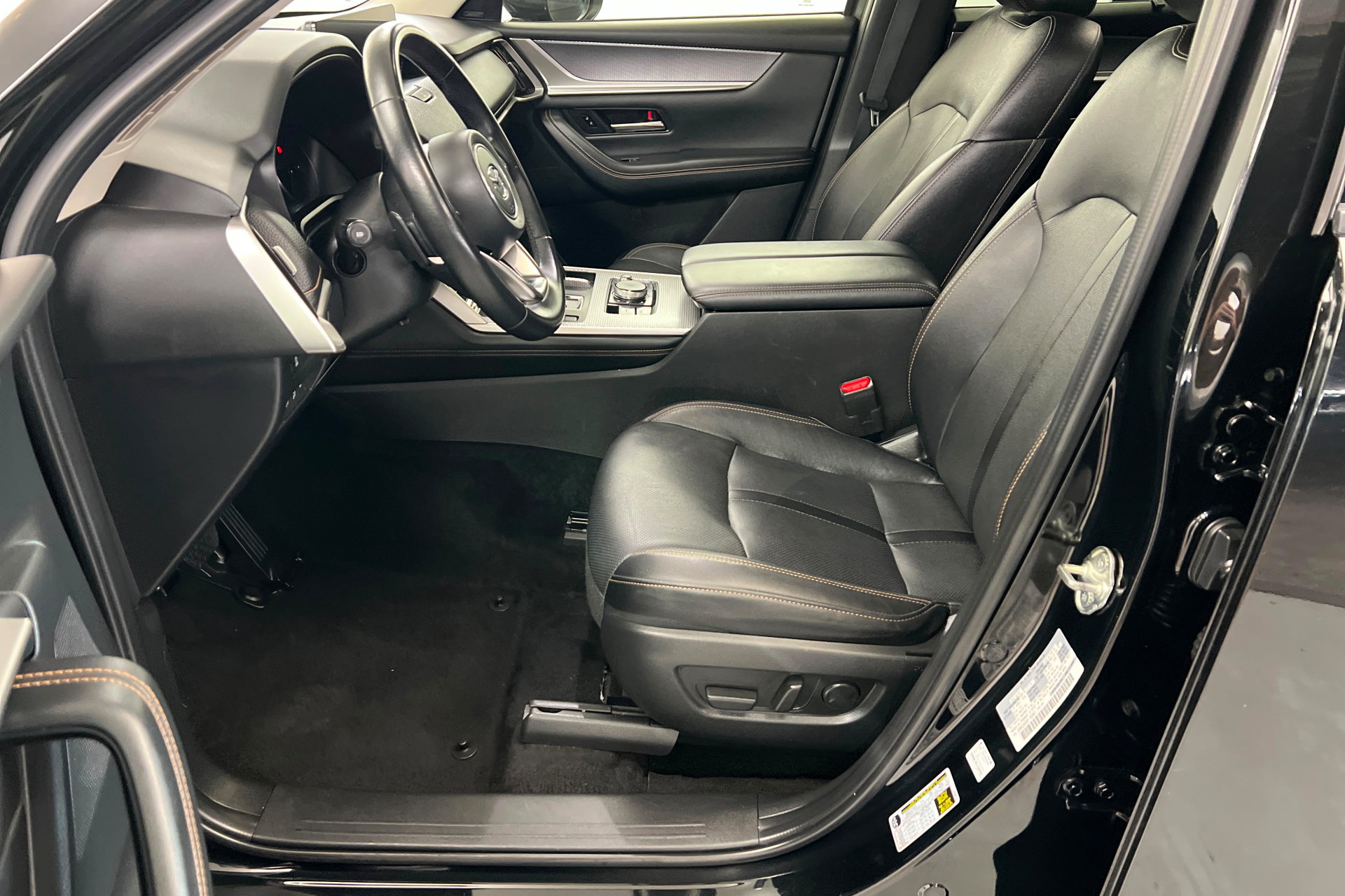 Used 2024 MAZDA CX-90 3.3 Turbo w/ Premium Package AWD/4WD image 17