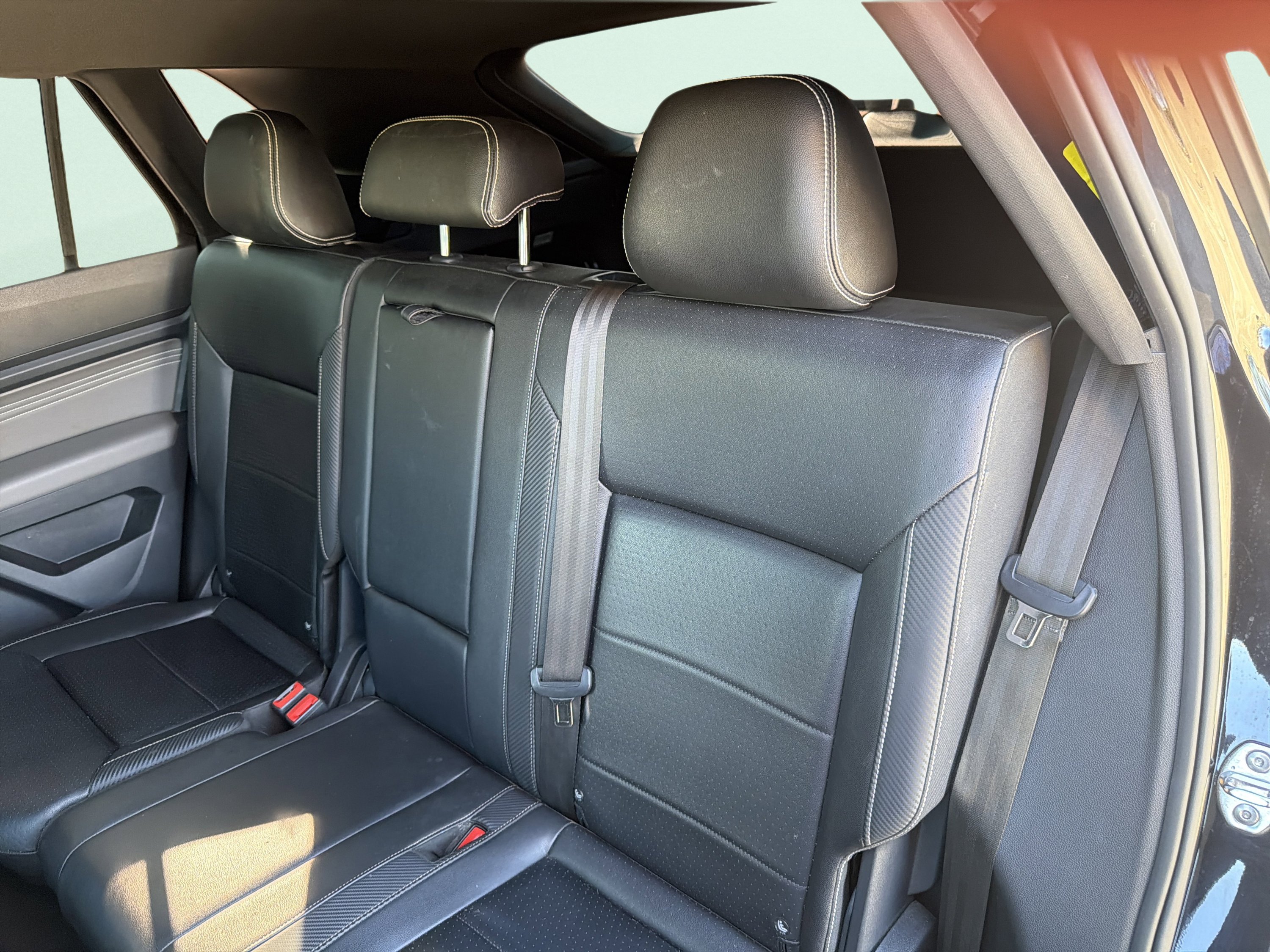 Used 2021 Volkswagen Atlas Cross Sport SE FWD image 24
