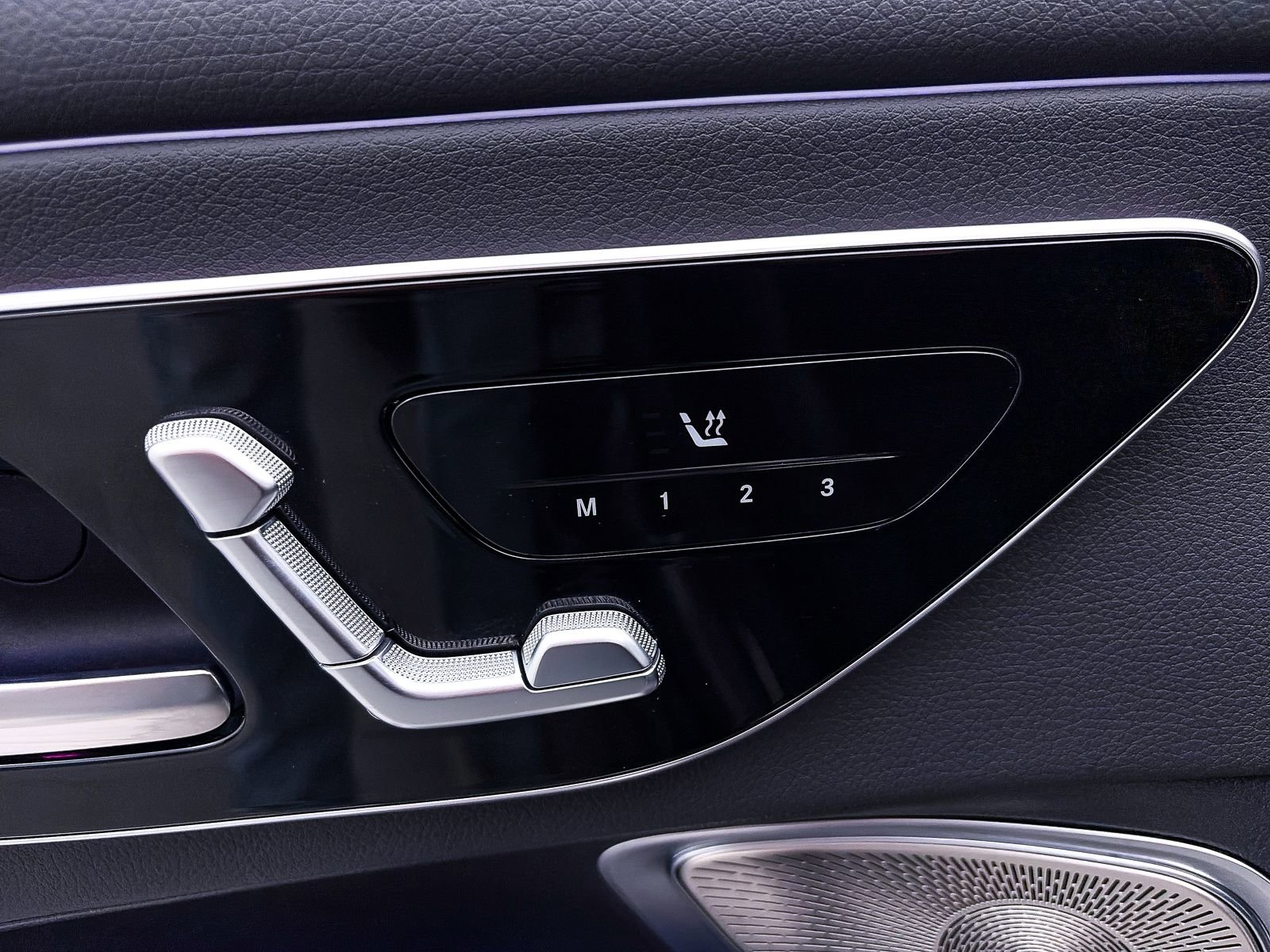 Used 2024 Mercedes-Benz CLE 300 4MATIC Coupe image 19