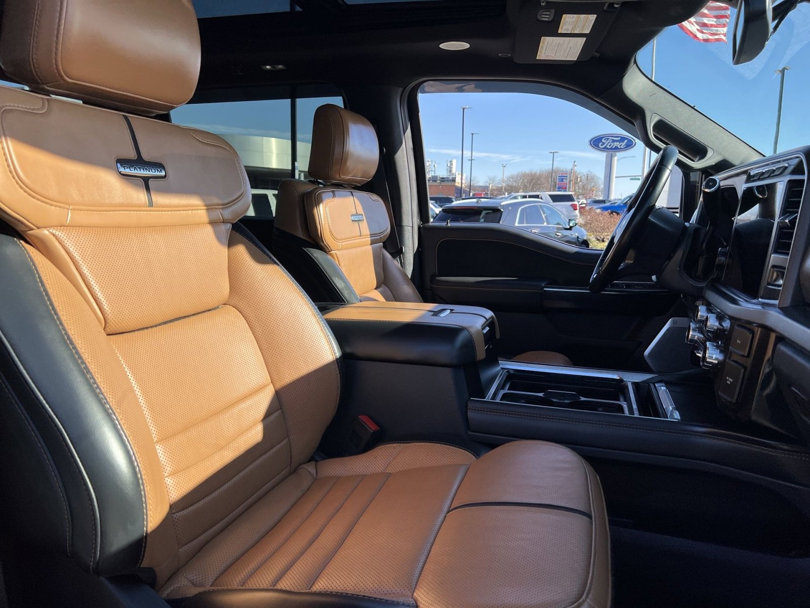 Used 2024 Ford F450 Platinum w/ FX4 Off-Road Package image 27