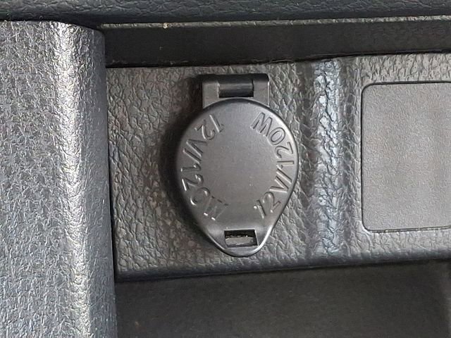 Used 2016 Toyota Corolla LE image 27