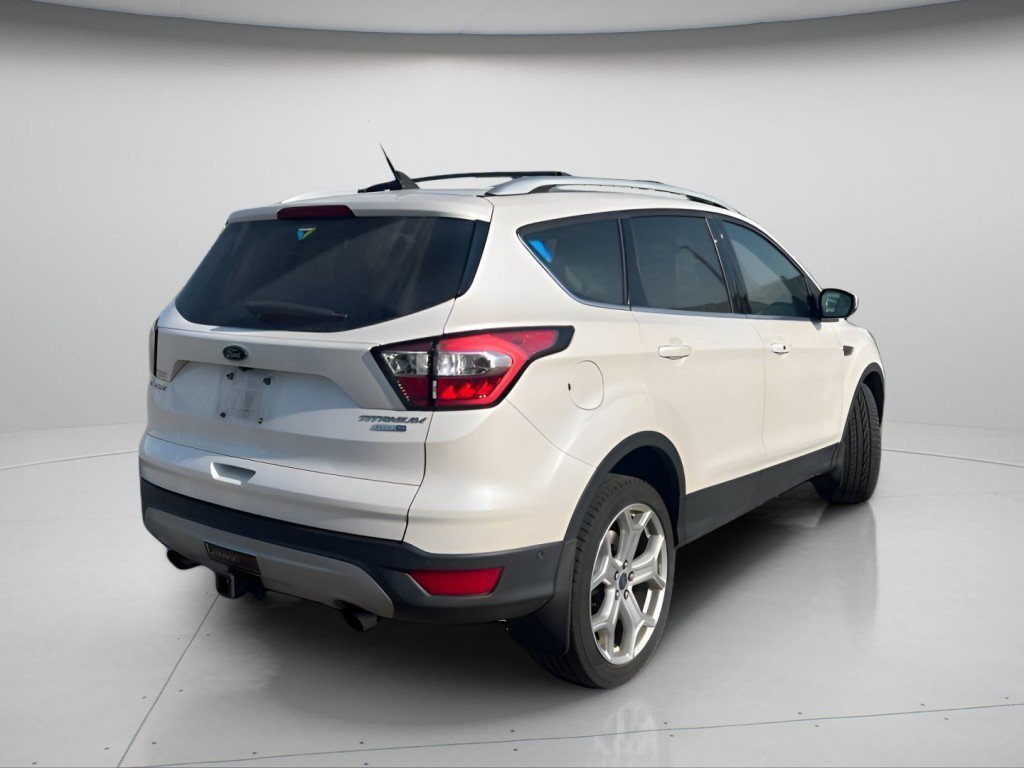 Used 2018 Ford Escape Titanium w/ Ford Safe & Smart Package AWD/4WD image 5