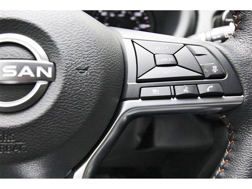 Used 2023 Nissan Kicks SR w/ SR Premium Package image 14