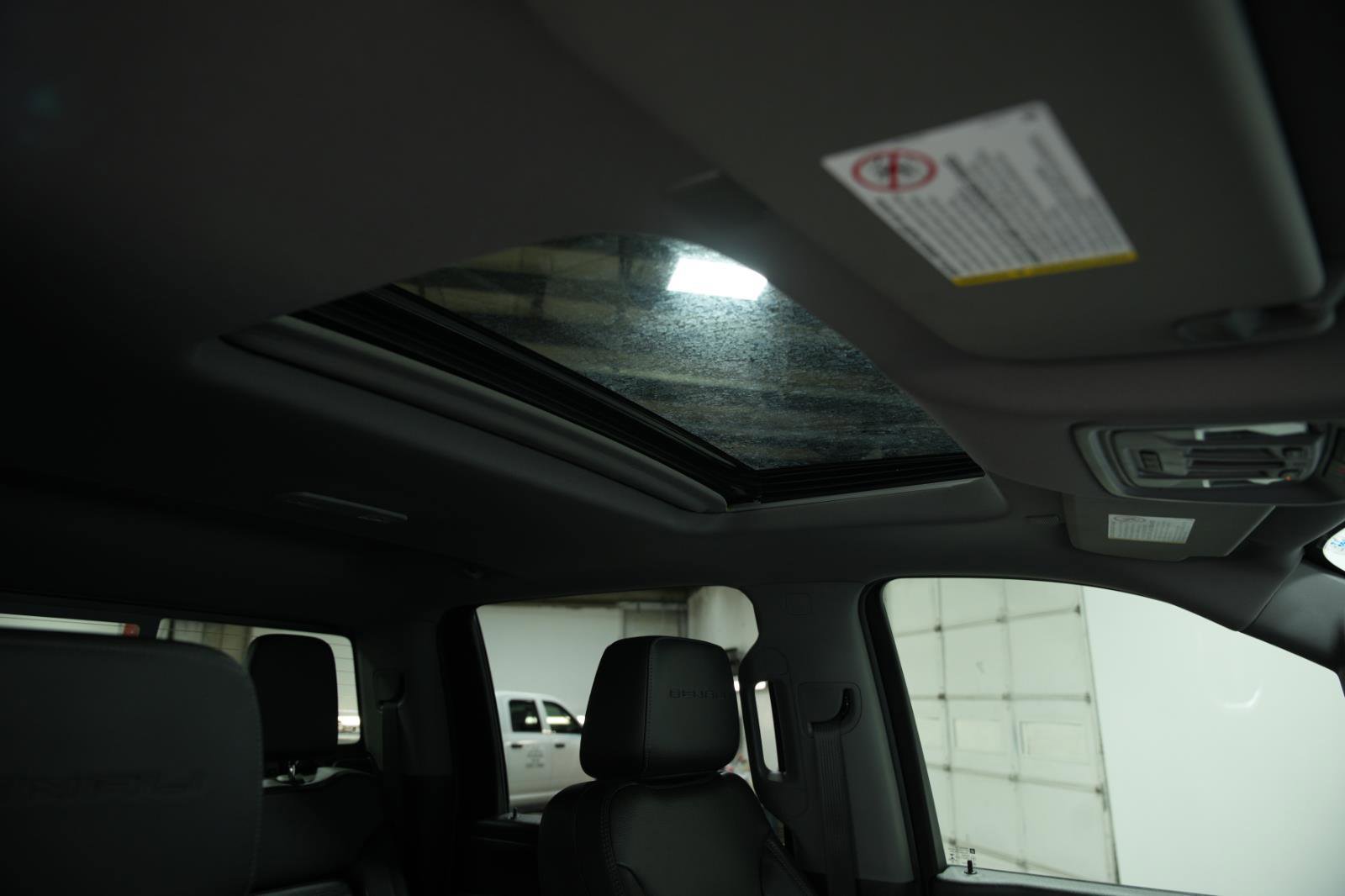 Used 2022 GMC Sierra 2500 Denali w/ Denali Ultimate Package image 18