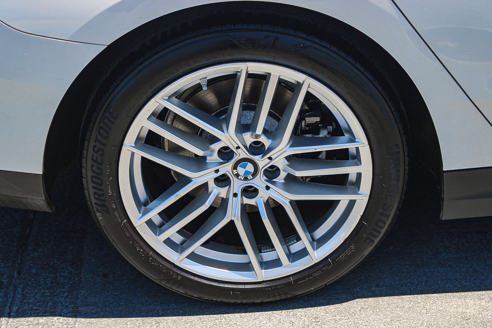 Used 2024 BMW 530i w/ Convenience Package RWD image 12