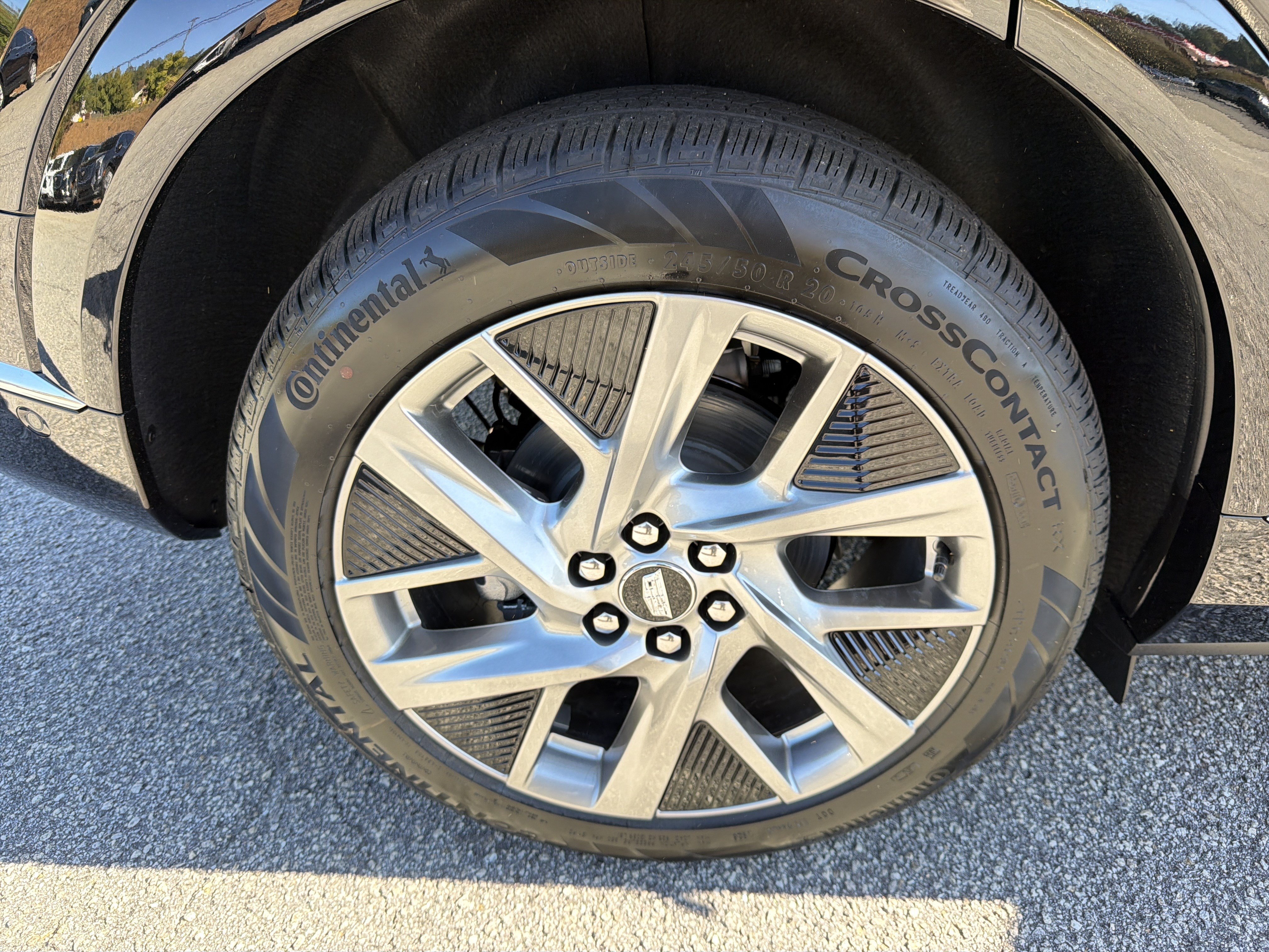 New 2027 Cadillac Optiq Luxury RWD image 18