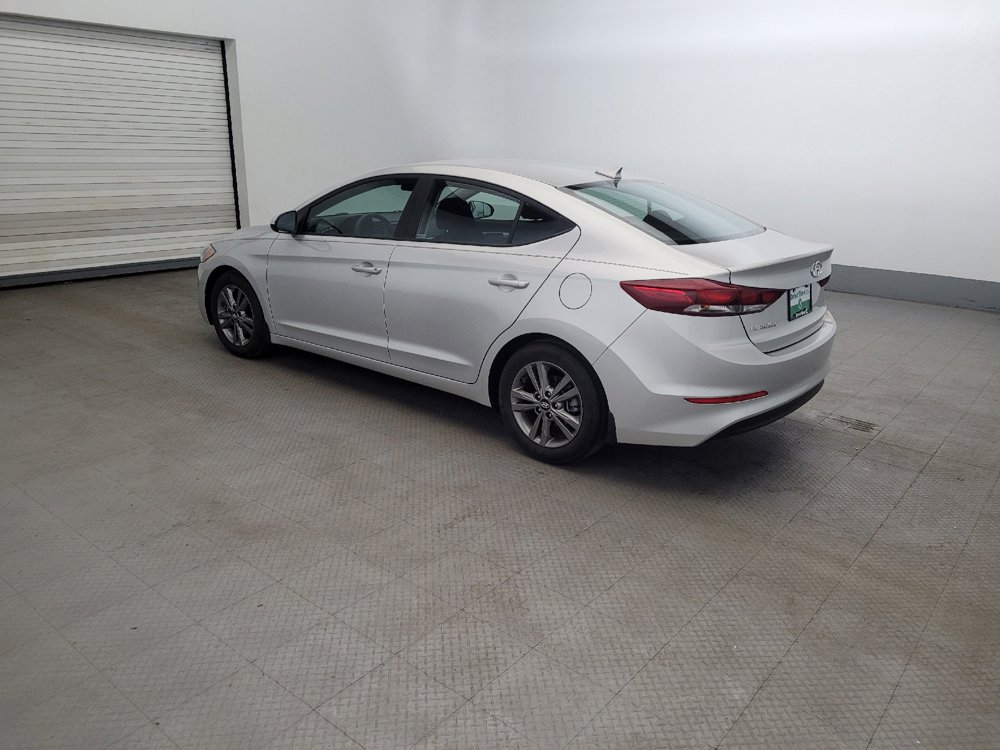 Used 2018 Hyundai Elantra SEL FWD image 3