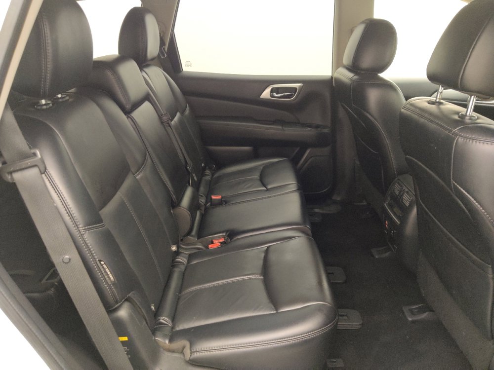 Used 2018 Nissan Pathfinder SL w/ Midnight Edition Package image 19