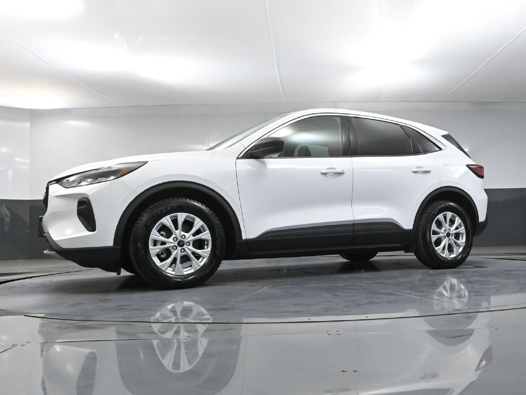 Used 2023 Ford Escape Active w/ Cold Weather Package FWD image 44