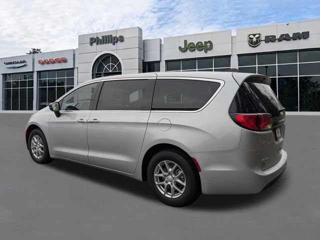 New 2026 Chrysler Voyager LX FWD image 6