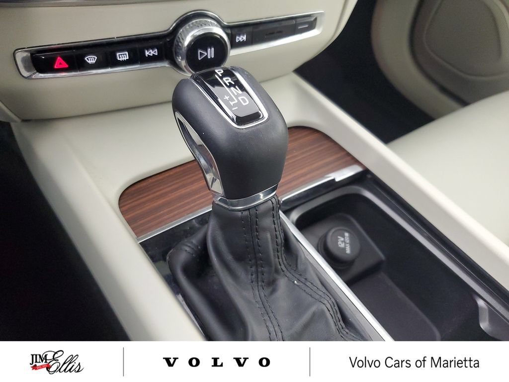 Used 2021 Volvo S60 T5 Momentum w/ Climate Package FWD image 32